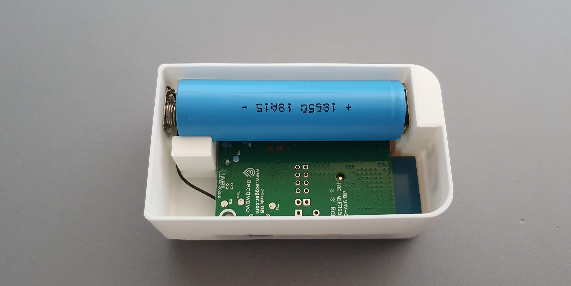 image-08a_uwb_18650_battery.png